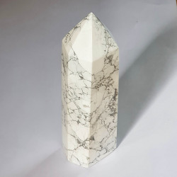 White Howlite Obelisk - 15.5 cm - inari.co.nz