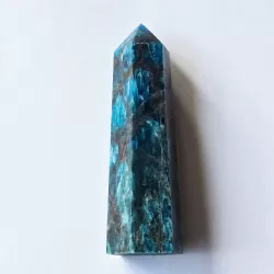Blue Apatite Obelisk - 8.4cm - thecrystalrainbow.co.nz