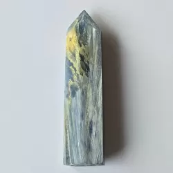 Blue Kyanite Obelisk - 6.8cm - thecrystalrainbow.co.nz